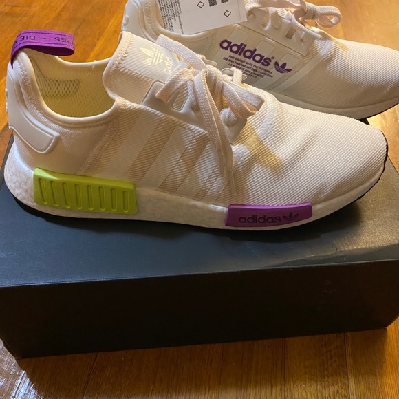 Adidas sneaker - Picture 4 of 4